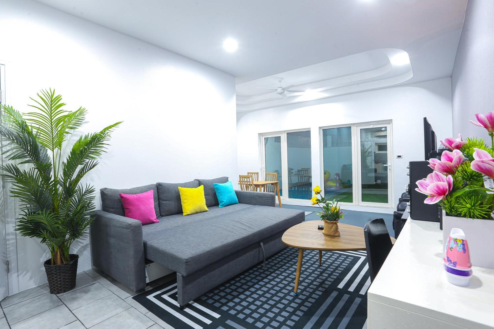 Villa Pool Pattaya Phratamnak C2- 2 Bedroom