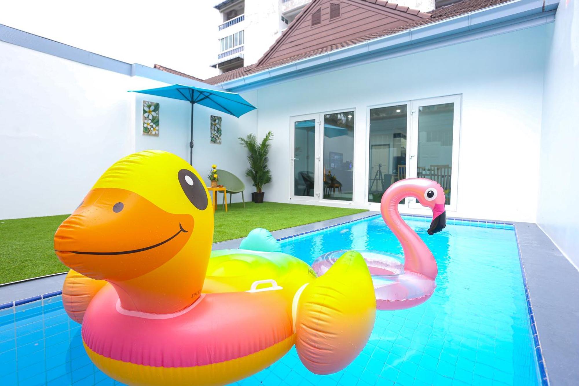 Villa Pool Pattaya Phratamnak C2- 2 Bedroom Jomtien Beach