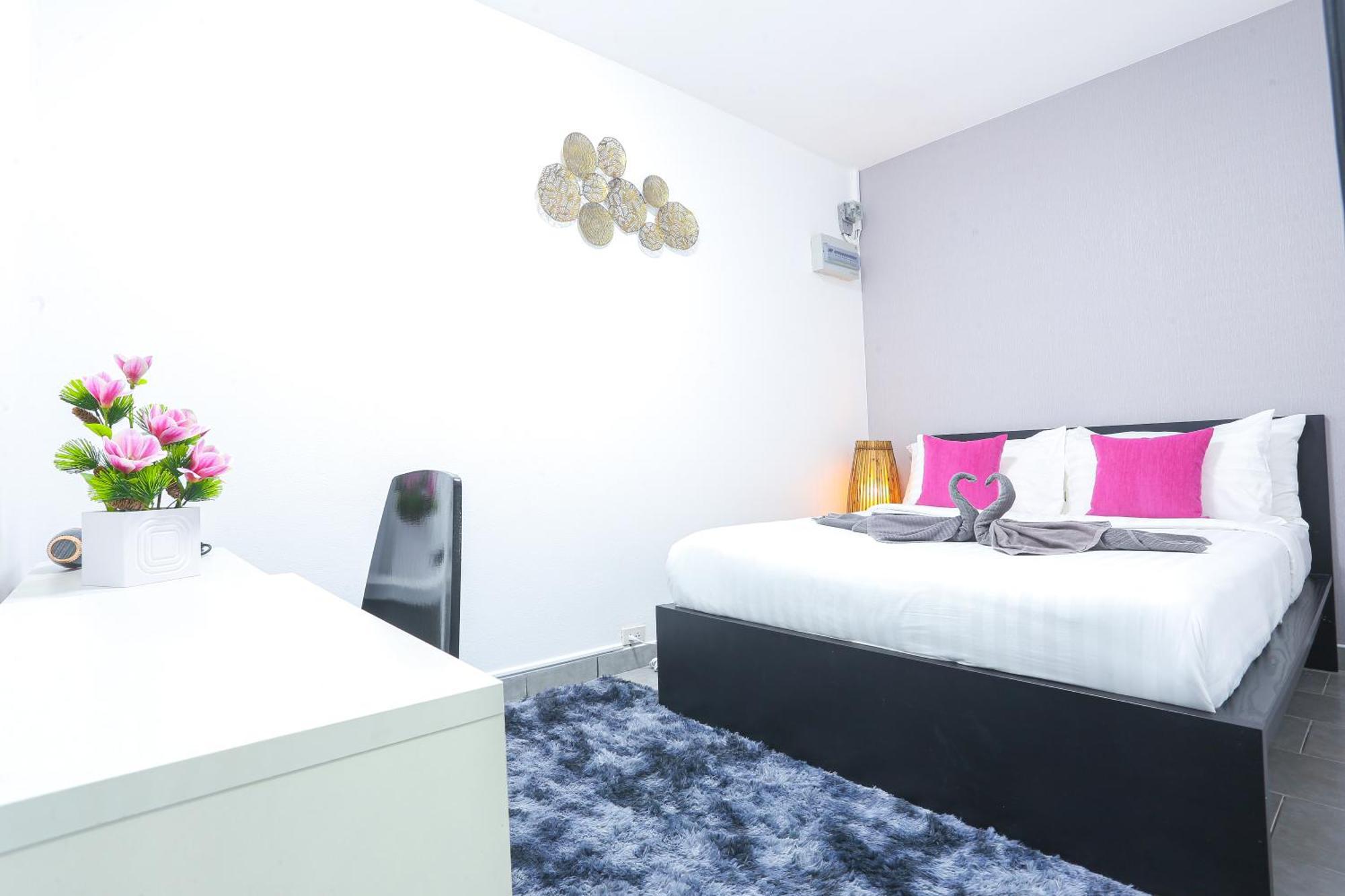 Pool Pattaya Phratamnak C2- 2 Bedroom *